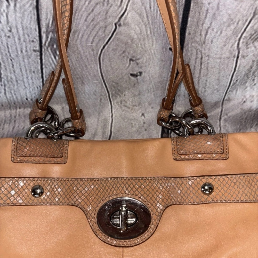 Vintage Coach Penelope Turn Lock Coral Leather Satchel Shoulder Bag Purse - Picture 2 of 8